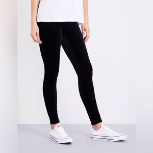 SPANX
Velvet leggings medium NWT